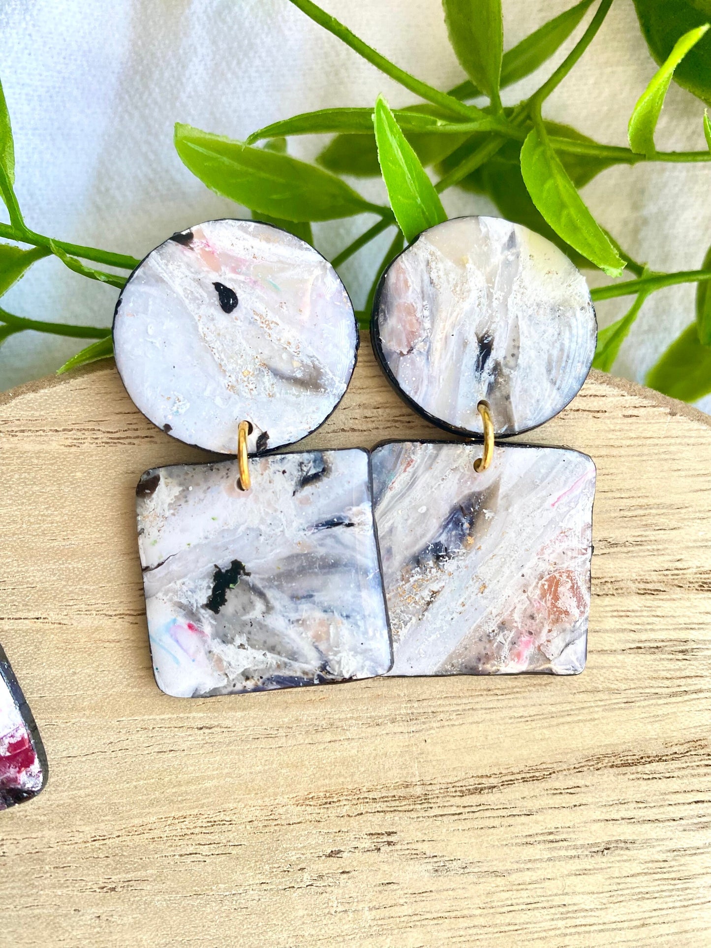 Faux Stone Circle Square Earrings